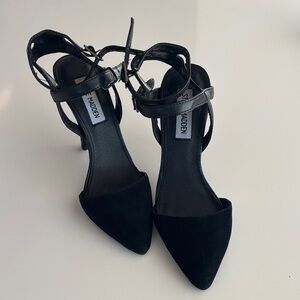 Steve Madden Porttt Leather/Suede Point Toe Heel in Black 6.5